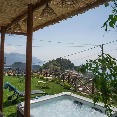 Dimora La Fenice Zaffiro Guest house 4*