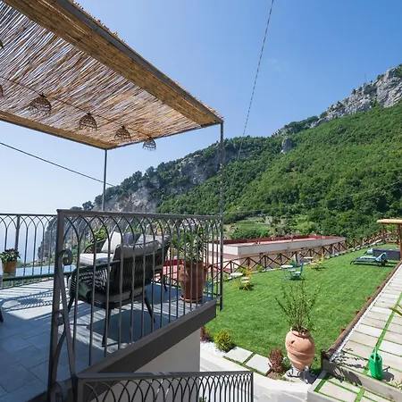 ゲストハウス Dimora La Fenice Zaffiro