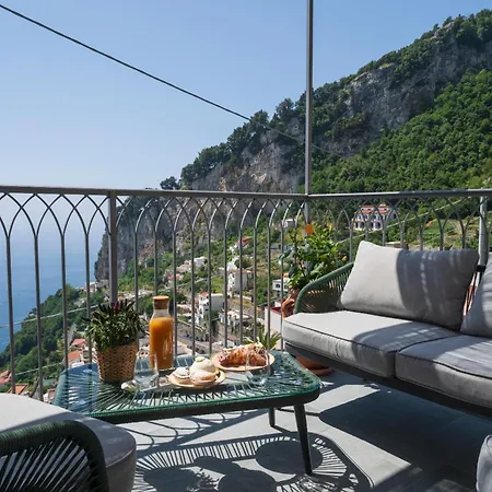 Dimora La Fenice Zaffiro Guest house